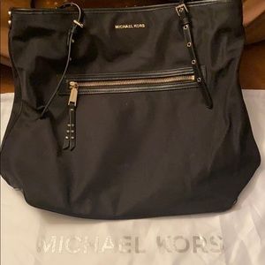 MICHAEL KORS Medium Nylon Travel Tote Bag